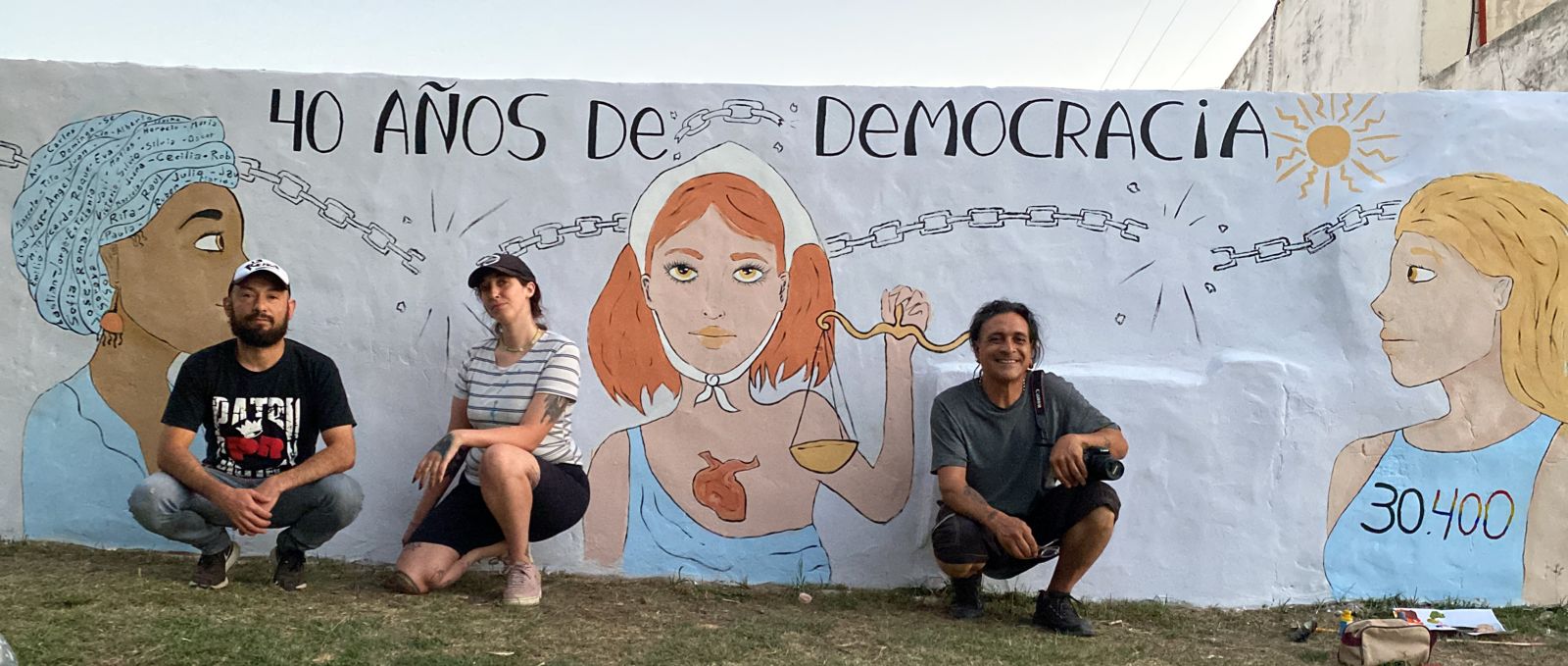 Pintaron un mural por los 40 años de democracia
