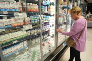 Indec: la inflación de enero fue de 2,9 por ciento y acumuló 32,4% en doce meses