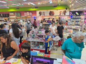 Destacan que el pago de Ayuda Escolar, Material Didáctico y las promociones del BLP «impulsaron las ventas en librerías»