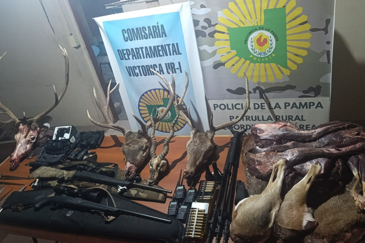 Policía secuestró armas, trofeos de caza y detectó furtivos en el oeste pampeano