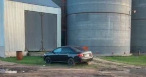 Quemú Quemú: Un hombre murió aplastado por su vehículo mientras realizaba reparaciones mecánicas