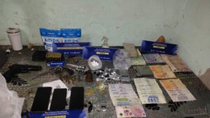 Procedimiento en Catriló con secuestro de cocaína, armas y dinero