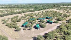Firmaron la concesión de las nuevas cabañas en Parque Luro