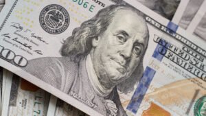 Nueva estafa en Rancul: simularon ser un familiar que buscaba vender dólares por WhatsApp y engañaron a un vecino por $800 mil