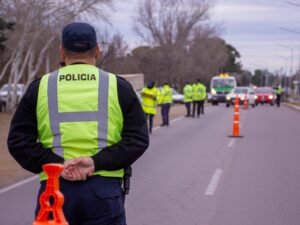 Un control en Casa de Piedra permitió detectar un vehículo con pedido de secuestro