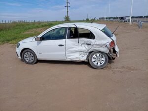 Choque entre una camioneta y un auto en la Ruta Nacional 188 y la Provincial 9: una mujer fue derivada a Pico